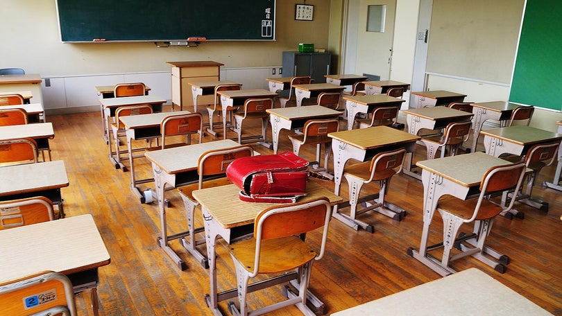 Mais de 115 escolas totalmente encerradas devido a greve