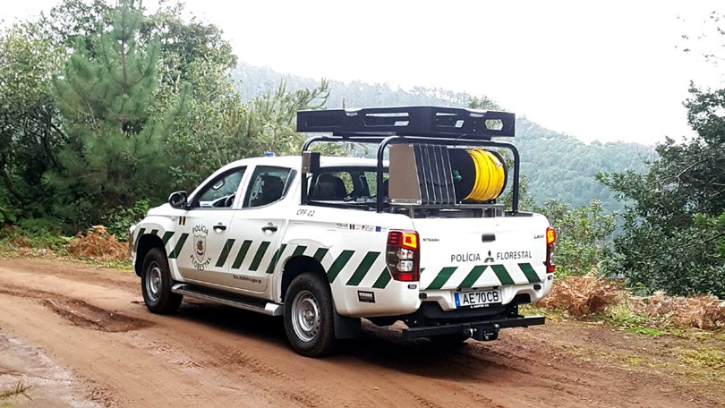 Imagem de Policia Florestal detém dois caçadores