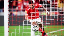 Imagem de Sporting empata Benfica na corrida ao título