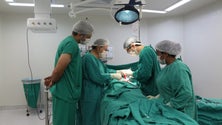 Imagem de Salas da unidade de cirurgia do ambulatório entra ao serviço do bloco operatório