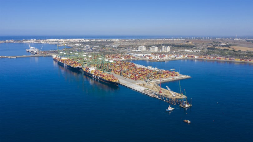 Imagem de Portugal e Países Baixos querem mais cooperação entre portos de Sines e Roterdão