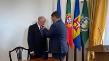Imagem de Alberto João Jardim recebeu medalha de honra da cidade