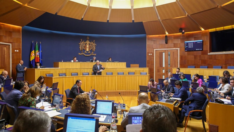 Imagem de PS e PSD traçam no parlamento visões opostas sobre realidade da Madeira