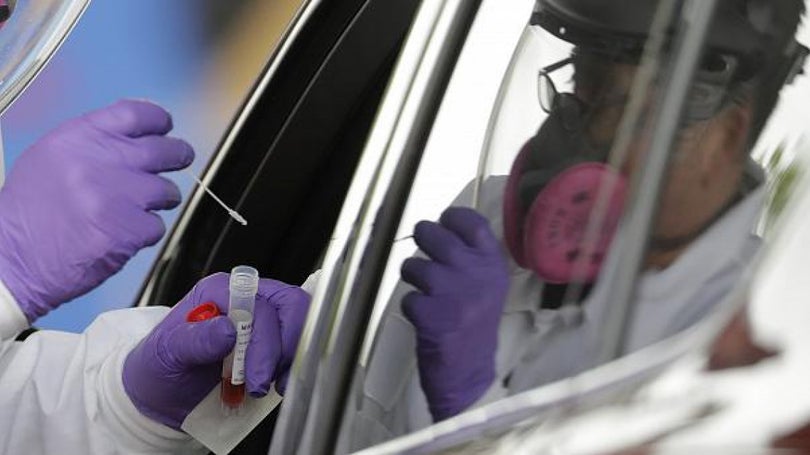 Imagem de Covid-19: Portugal vai reforçar testagem perante risco de aumento de casos após as férias – Governo