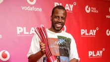Imagem de Dino D`Santiago venceu pela terceira vez prémios Play de Melhor Artista e da Crítica