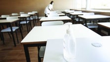 Imagem de Dois novos casos de Covid nas escolas