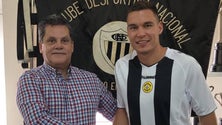 Bobál assina com o Nacional