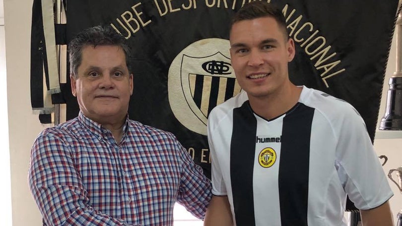 Imagem de Bobál assina com o Nacional