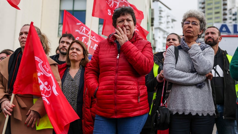 Catarina Martins diz que casos sobre governantes devem ser investigados «doa a quem doer»