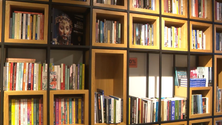 Imagem de Leitores procuram livros sobre os Açores (Vídeo)