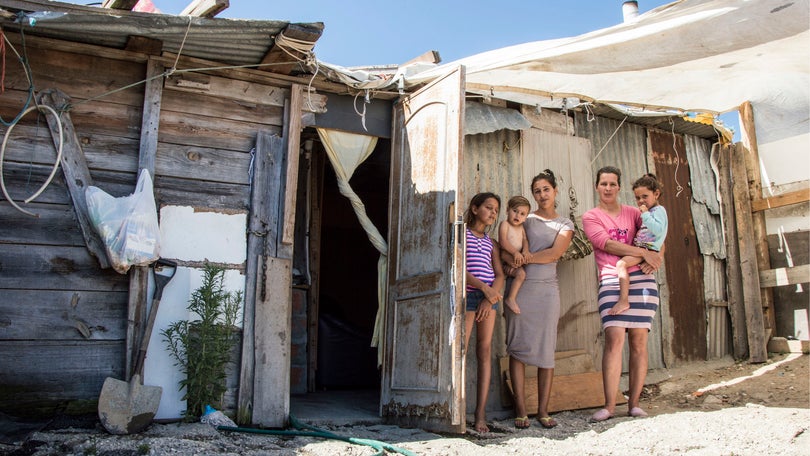 Discriminação étnica ligada ao problema da habitação inadequada em Portugal