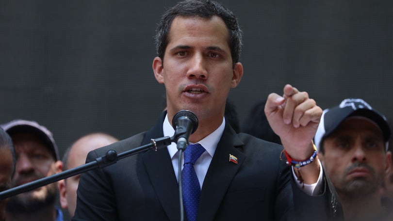 Guaidó convoca manifestação nacional para sábado contra apagões