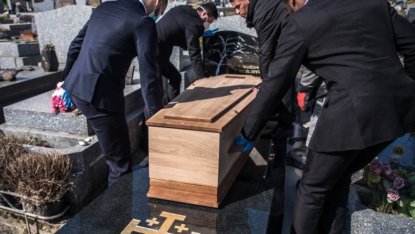 Imagem de Covid-19: Espanha reduz número diário de mortes para 410