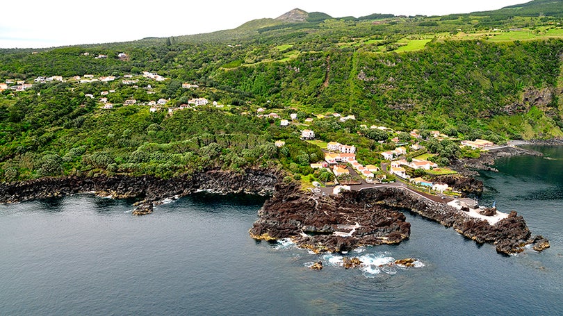 Imagem de Viagens: Reino Unido alivia restrições para os Açores