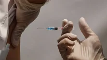 Imagem de Sindicato dos médicos exige reforço da vacina para profissionais de saúde