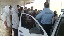 Imagem de PSP atenta à violência escolar em Rabo de Peixe (Vídeo)
