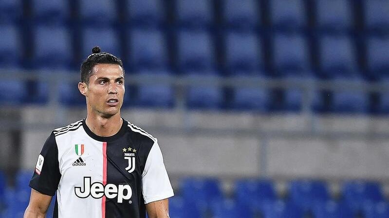 Imagem de Ronaldo pode tornar-se o primeiro rei dos golos em três dos cinco grandes