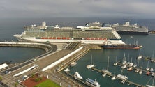 Imagem de Cruzeiros invadem a baía de Ponta Delgada (vídeo)