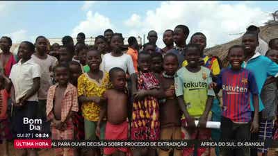 Linha da Frente. A vida das 400 mil crianças deslocadas no norte de Moçambique