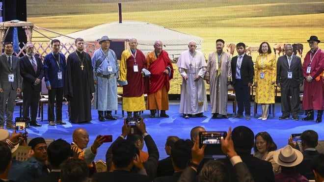 Imagem de Papa defende na Mongólia poder da religião para resolver conflitos