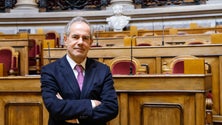 Imagem de Parlamento formaliza renúncia e substituição de Sérgio Marques