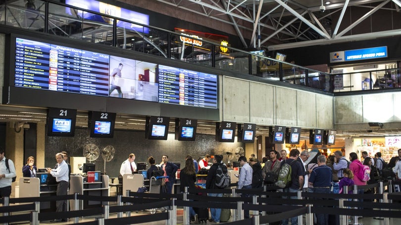 Imagem de Covid-19: Finlândia reabre fronteiras a mais 12 países europeus com critério que exclui Portugal