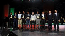 Imagem de Bebeto eleito melhor futebolista e Daniel Ramos treinador da época na Gala do Marítimo