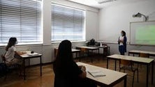 Imagem de Professores queixam-se do excesso de carga horária (Vídeo)