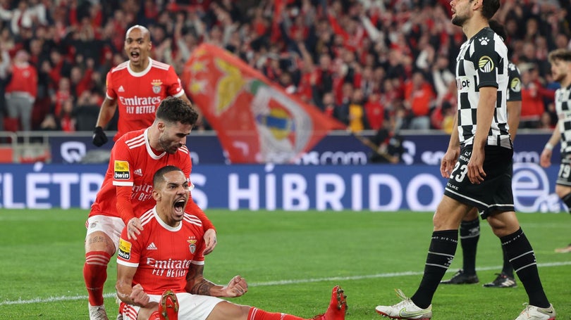 Benfica sofre para derrotar o Boavista