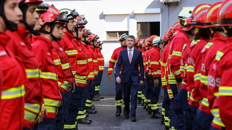 Imagem de Incêndios: Bombeiros finlandeses aprendem técnicas de combate em Portugal