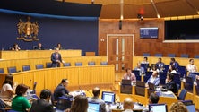 Imagem de PSD/CDS chumbou proposta de alteração da lei eleitoral que defendia voto antecipado (áudio)