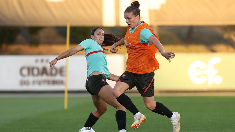 Imagem de Fátima Pinto e Telma Encarnação entre as convocadas da Seleção