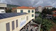 Escola aposta em painéis fotovoltaicos (vídeo)