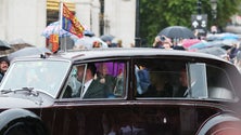 Imagem de Isabel II: Corpo da rainha em Westminster para visitas públicas