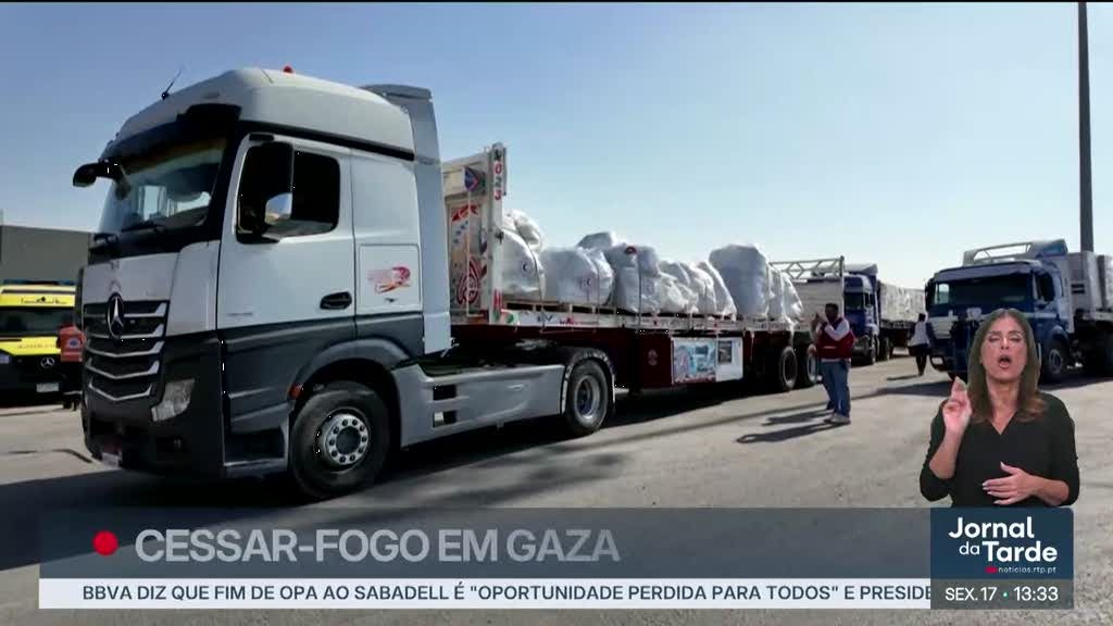 Camiões com ajuda humanitária já estão a entrar na Faixa de Gaza