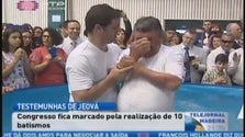 Congresso das testemunhas de Jeová realizou 10 baptismos (Vídeo)