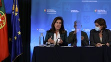 Imagem de Governo impõe trabalho permanente a contratos com o Estado superiores a 12 meses