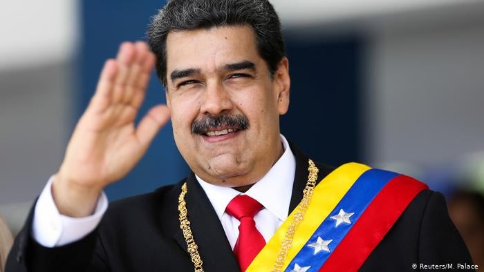 Venezuela: Chavismo celebra vitória eleitoral no dia da consulta popular da oposição