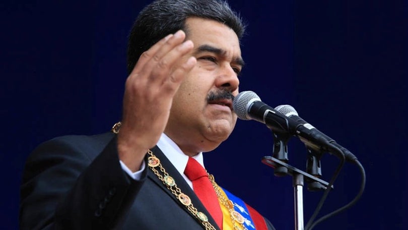 Maduro anuncia a morte de sete soldados após queda de helicóptero