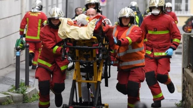 Atentado deixa quatro feridos esta sexta-feira em Paris