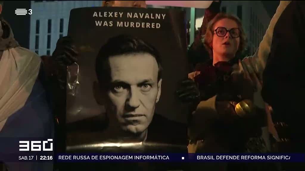 Milhares pelo mundo lamentam morte de Alexei Navalny