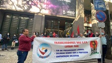 Imagem de Cerca de duas dezenas de trabalhadores manifestam-se com greve (áudio)