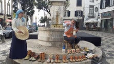 Teatro «Bolo do Caco» recria mercado de botas no Largo do Chafariz (áudio)