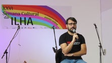 Imagem de Ilha debate pela internet (Vídeo)