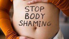 Imagem de Dois terços de inquiridas em estudo alvo de «body shaming»