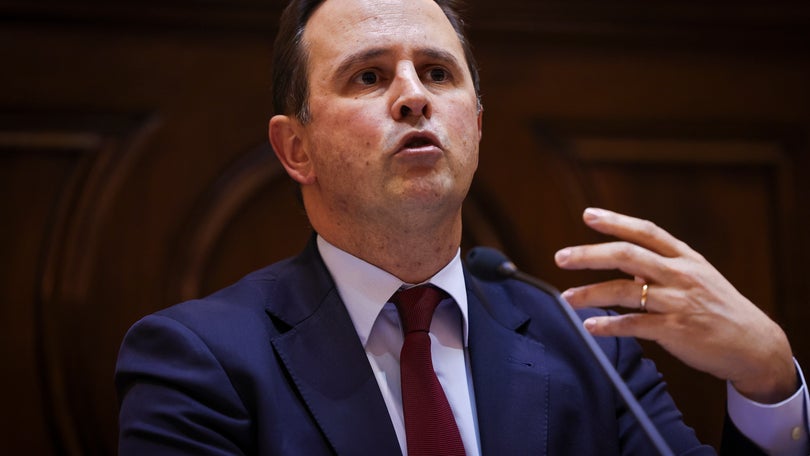 Imagem de Medina garante que não foi «encontrado registo» de indemnização no Ministério das Finanças