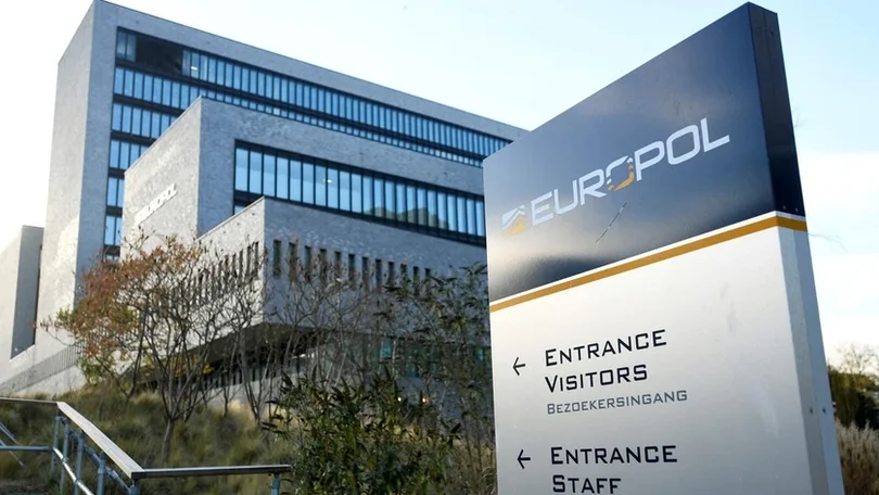 Imagem de UE reforça meios da agência de cooperação policial Europol