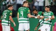 Imagem de Sporting vence Famalicão mas ainda tremeu