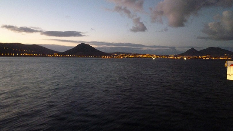 Imagem de Embarcação naufraga este domingo no Porto Santo