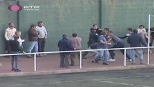 Imagem de Cenas de pancadaria no jogo da Divisão de Honra Santacruzense x Bairro da Argentina